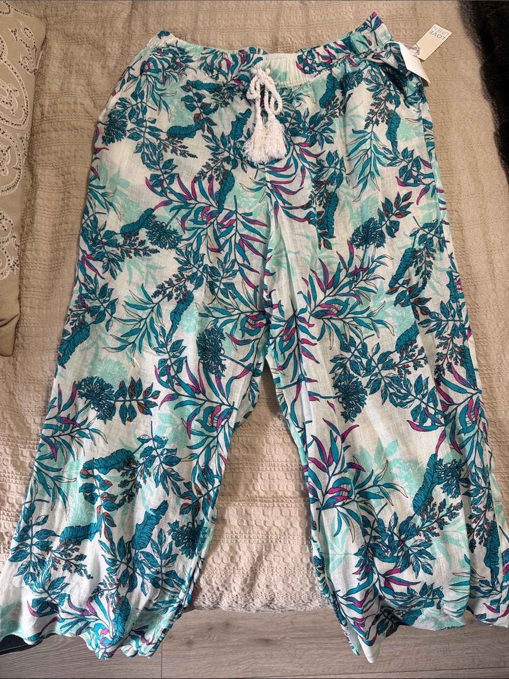 Cynthia Rowley Teal & Aqua Floral Linen Pants